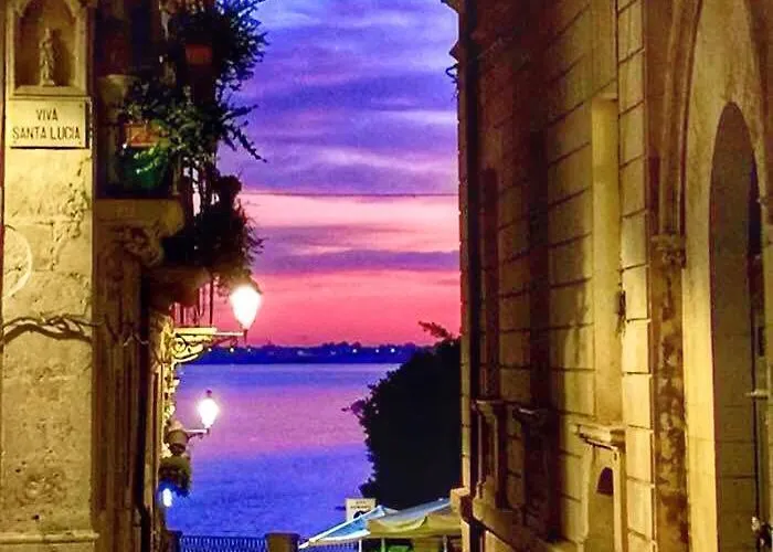 Cortile Davi In Ortigia Syracuse